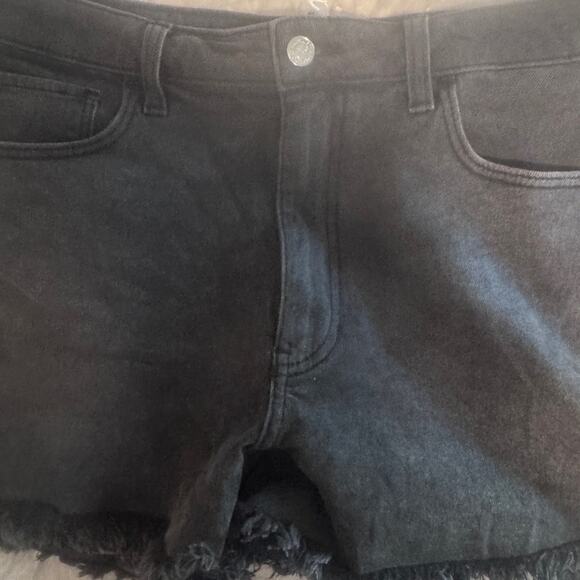 Hollisters Black Denim Women's Shorts - Picture 2 of 6